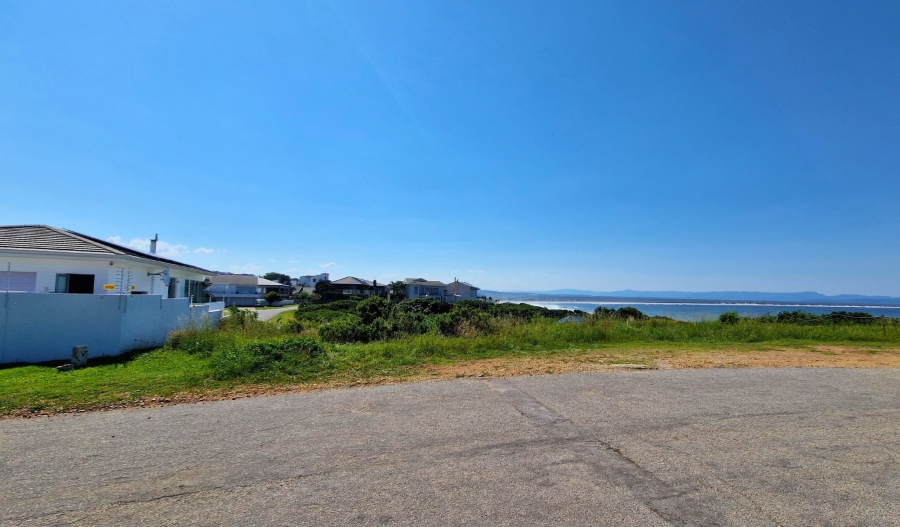 0 Bedroom Property for Sale in Wavecrest Eastern Cape